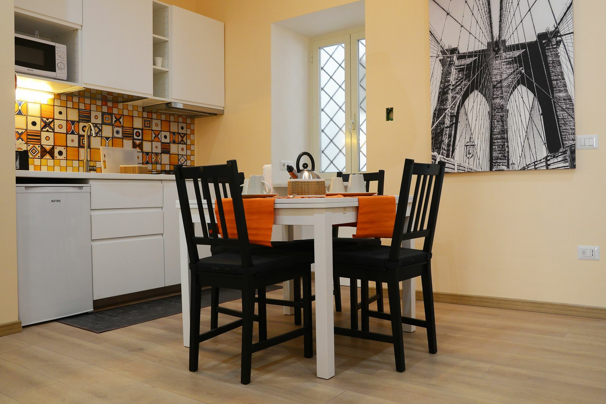 Donnaregina Boutique Apartment Неаполь Экстерьер фото